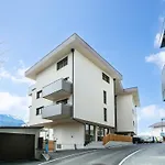 12 Top13